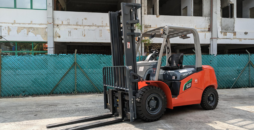 Cost Saving Electric Forklift